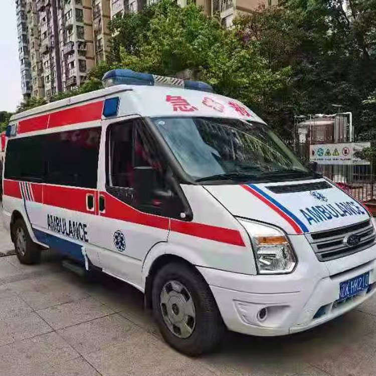 马关长途救护车护送病人返乡